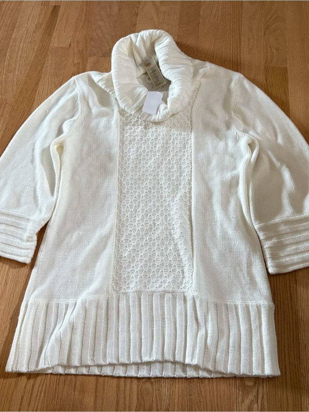 Vintage Suzie Cream Cowl Turtle Neck Sweater NEW Sz Medium White